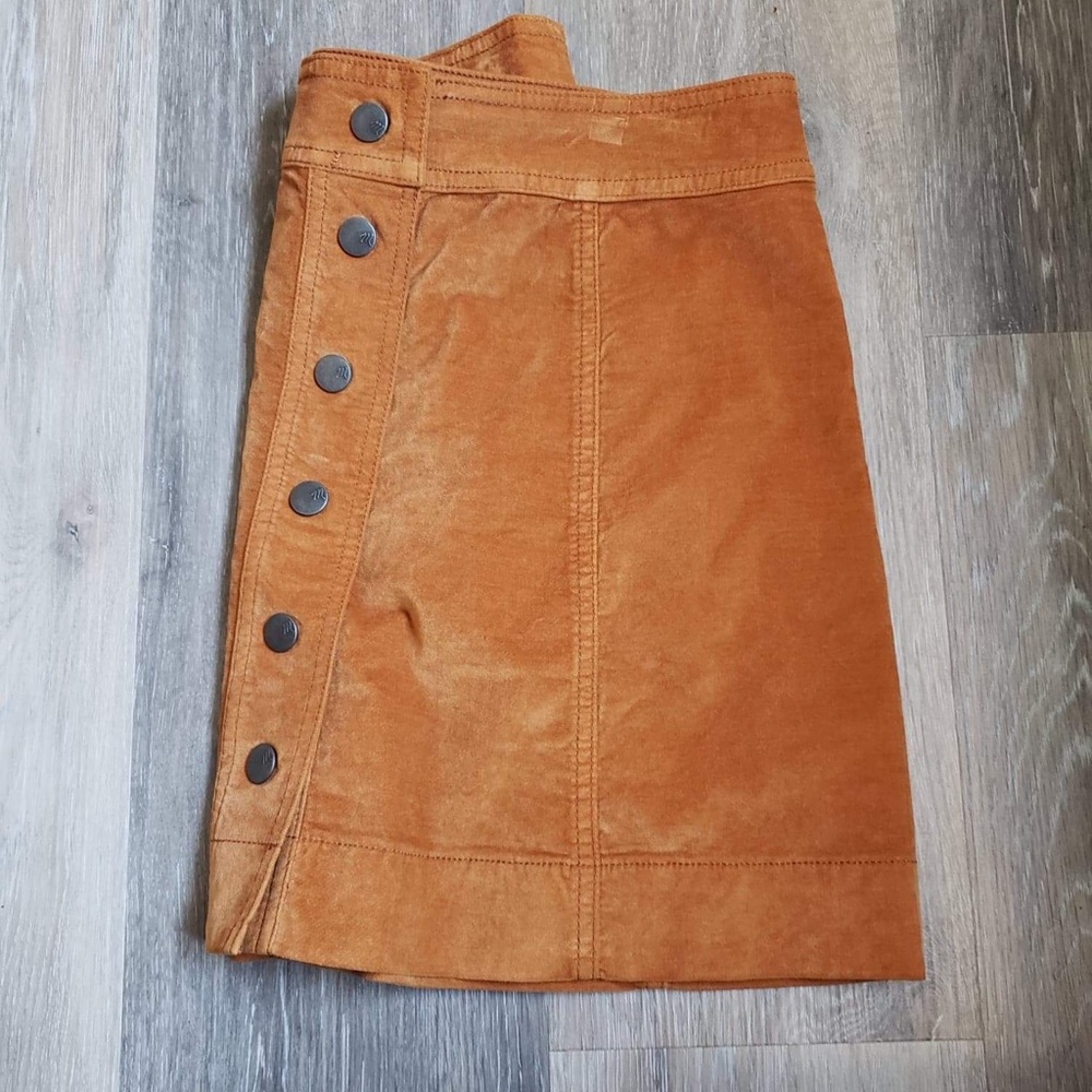 Velveteen A-Line Mini Skirt Button-Front Edition - Picture 12 of 14
